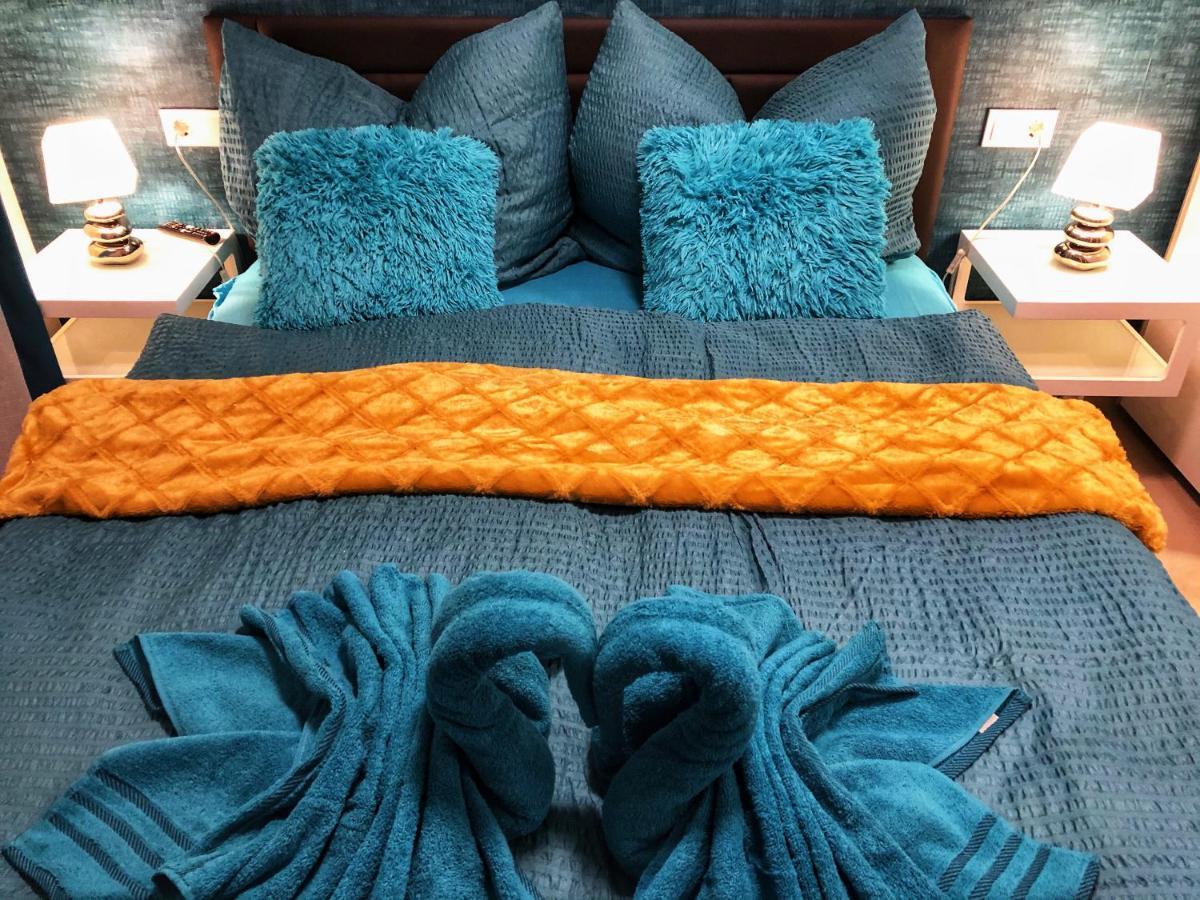 Tuerkiz Wellness Siofok Apartment ภายนอก รูปภาพ